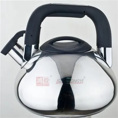 स्टेनलेस स्टील और ब्लैक हैंडल व्हिस्लिंग केतली